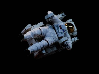 Exploring Dwarf Planets